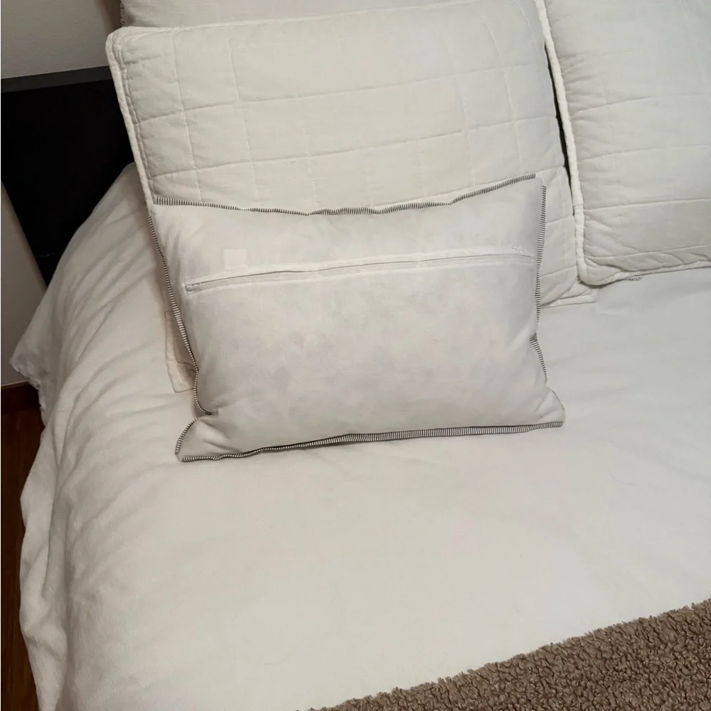London feather pillow - Picture 3 of 3